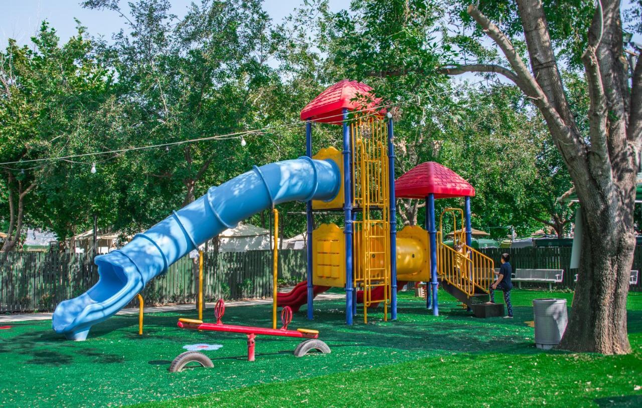 בלום ווילג' - קייקי כפר בלום Kfar Blum Exterior foto